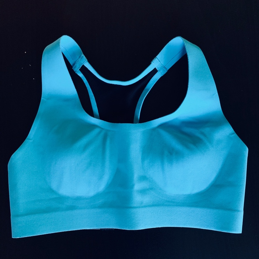 Lululemon Itty Bracer Sports Bra Top 32C